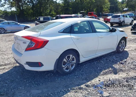 2018 Honda Civic Lx z USA, uszkodzony, nr VIN 19XFC2F57JE042755